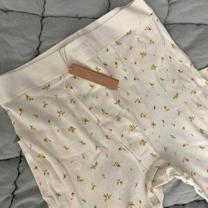 SKIMS | Intimates & Sleepwear | Skims Limited Edition Marigold Rosebud Print Box